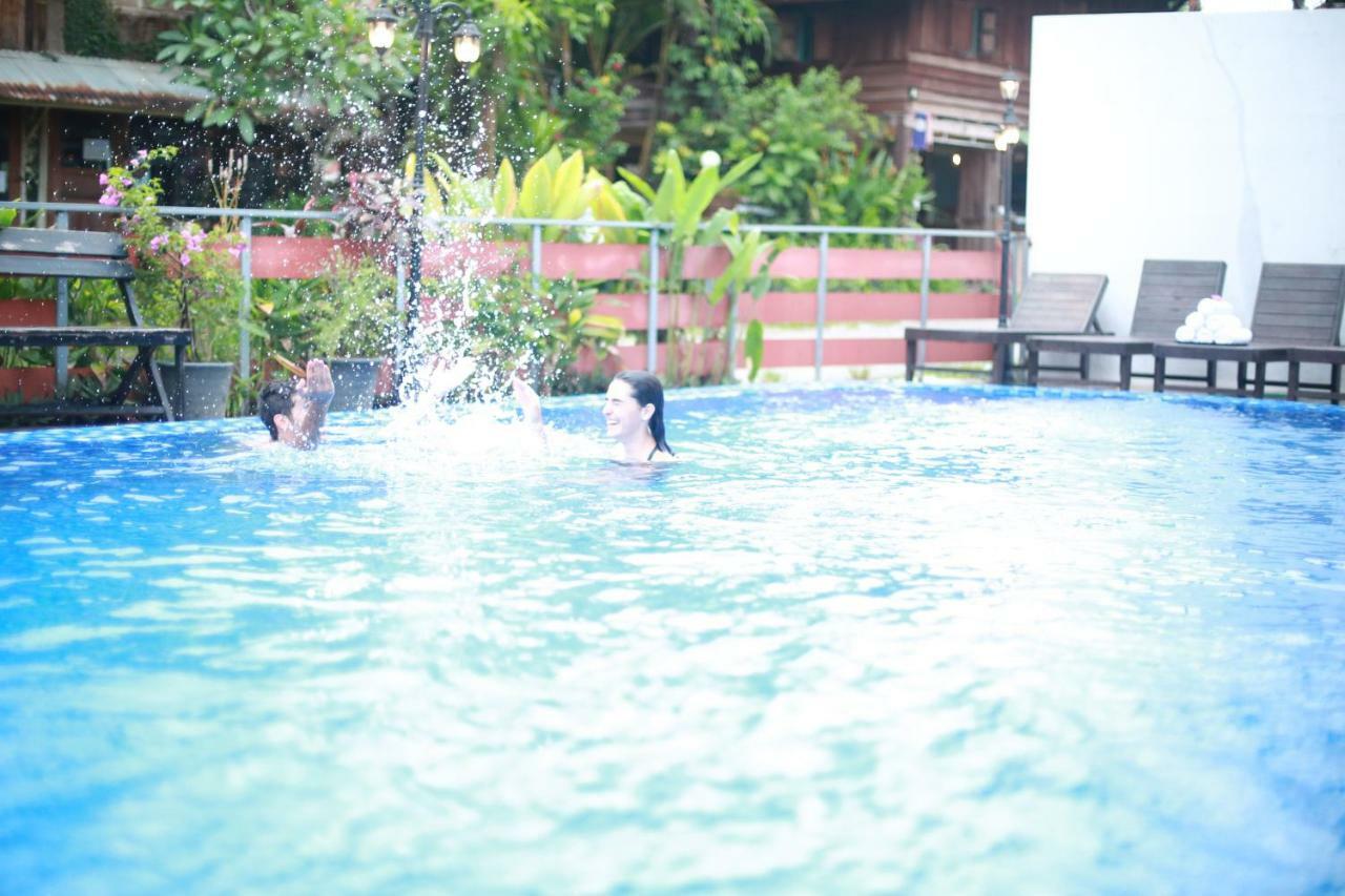 Vang Vieng Victory Hotel Экстерьер фото